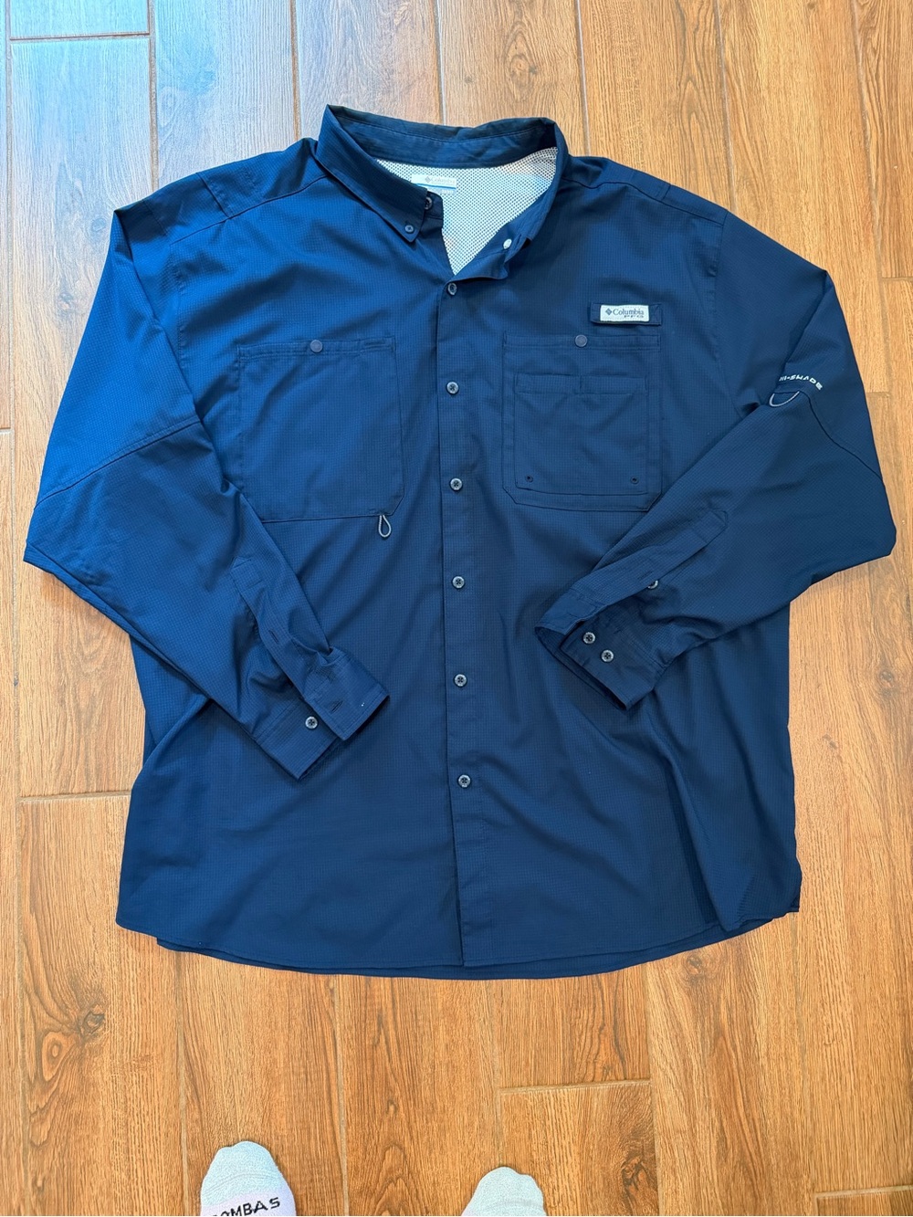 Columbia Men's Dark Navy Long-Sleeve Button-Down Shirt